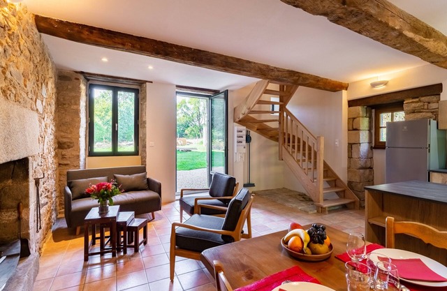 Gîte de l'Abbaye - Two Bedroom House, Sleeps 4