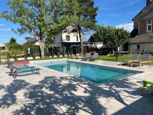 Gîte de Mont-Près-Chambord au cœur des Châteaux de la Loire "avec piscine privée"