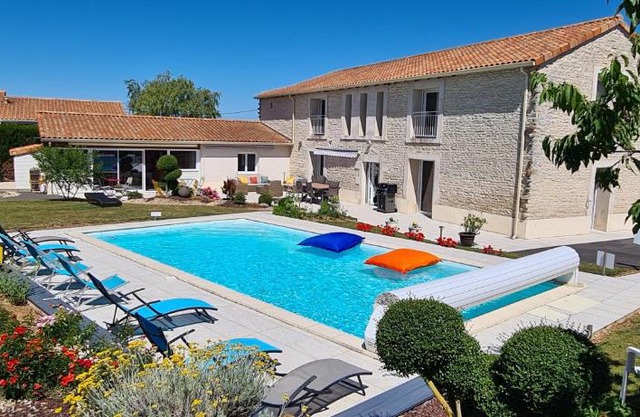 Gîte et mobile home La Gloriette proche Futuroscope