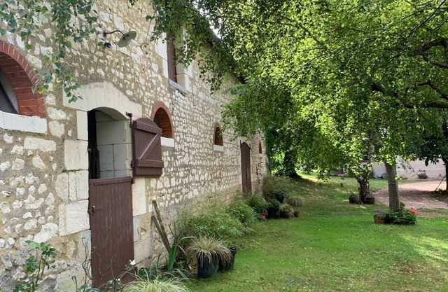 Gîte Les Rimbaudières à Ligueil - 6 Personnes Maximum