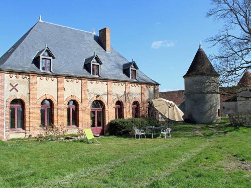 Gîte lumineux 18ème siècle au Val de Besbre avec jardin privé - FR-1-489-281