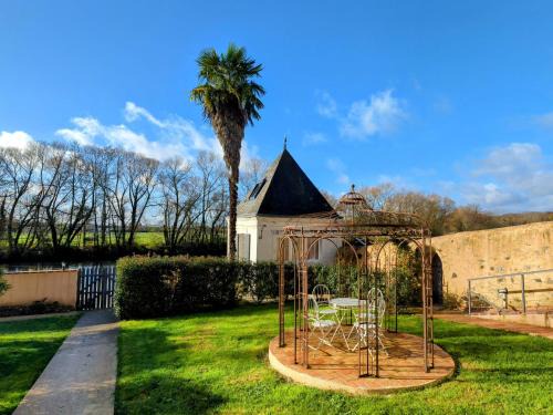 Gîte rénové au bord de la Sarthe, calme et parking privé - FR-1-410-460