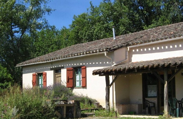 Gîte Rural Pour 14 Personnes Avec Piscine Privée.