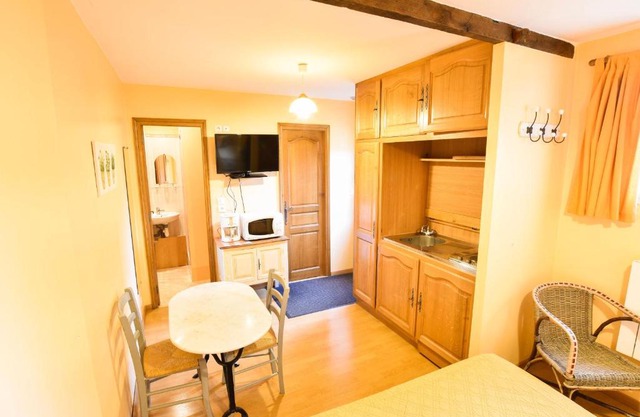 Gîte Sablé-sur-Sarthe, 1 pièce, 2 personnes - FR-1-410-351