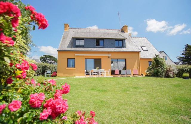 -GAÏA- MAISON FAMILIALE VUE MER ET JARDIN DOURVEIL