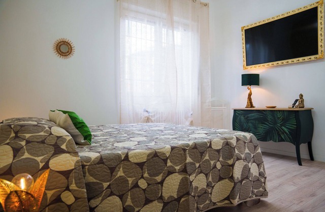 Gabri's House has 3 rooms with 3 private bathrooms and a kitchen available