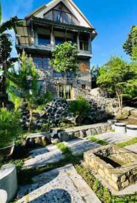 Galunggung Basecamp Villa