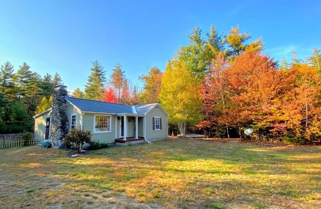 GC Adorable home 20 minutes from CannonFranconia Notch Fire Pit wifi laundry Pet friendly