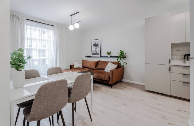 Gdansk Seaside Apartment II -10 mins to beach - parking - air conditoner