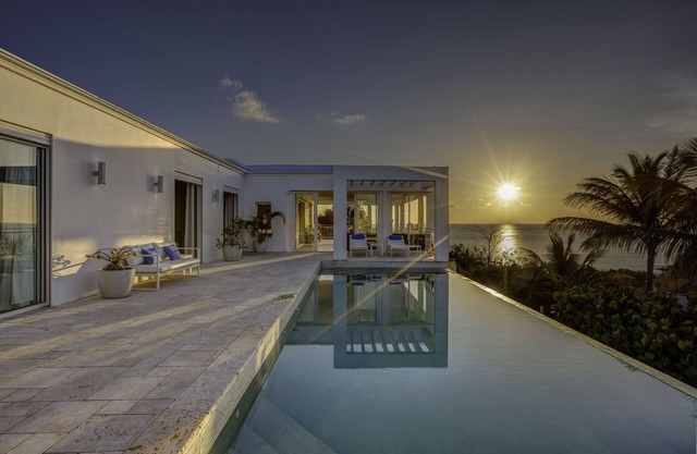 Get 10% Off Your 15-Day Stay.VILLA BISOUS CARIBBEAN KISSES GRAND OCEAN VIEWS