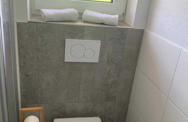 Gemütlich eingerichtetes App. mit Brötchenservice und WLAN