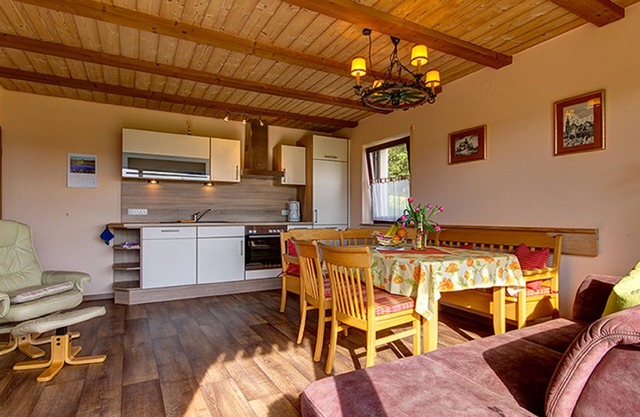 Gemütliche Ferienwohnung für bis zu Vier Personen mit Sonnenterrasse