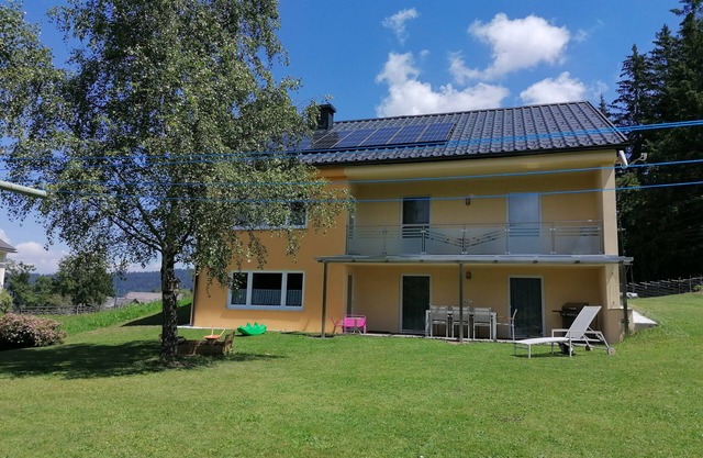 Gemütliche Ferienwohnung mit Direktem Blick auf den Zirbitzkogel