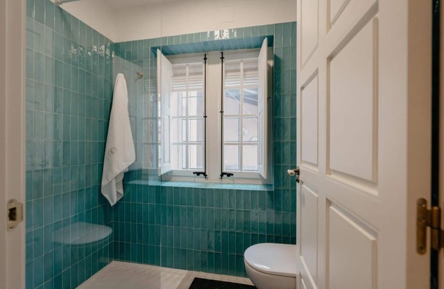 Giant rural house with many activities at a few km (climbing, kayaking.)