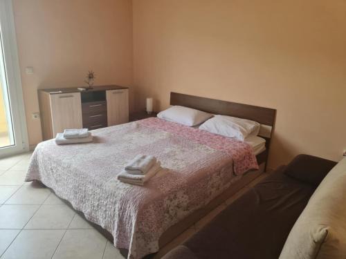 Giota's house-free parking