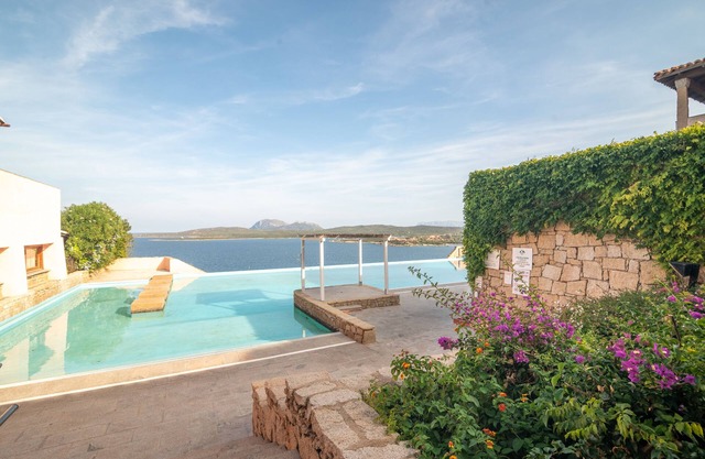 Giotto In Sardegna With Shared Pool, Marinella, Italy