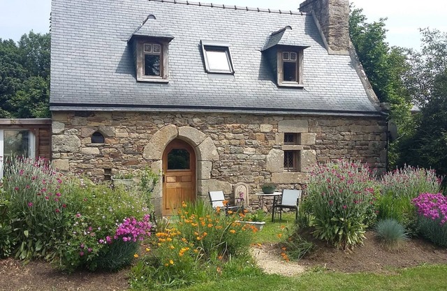 Gîte 3 pers. between Land and North Brittany Sea