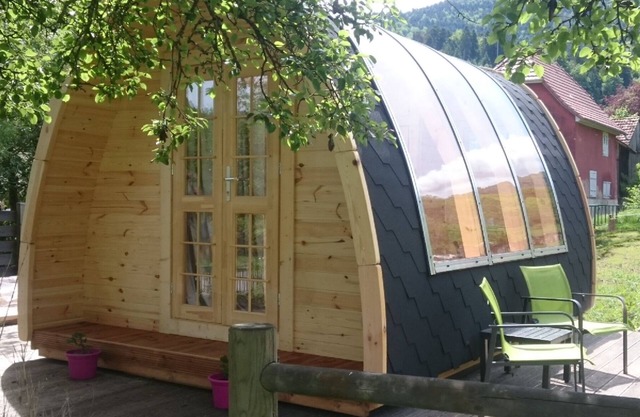 Gite and unusual accommodation