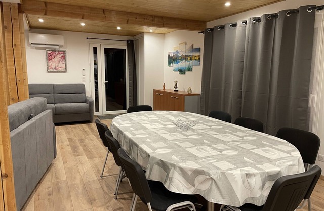 Gite Belle Vue 2 with mountain views