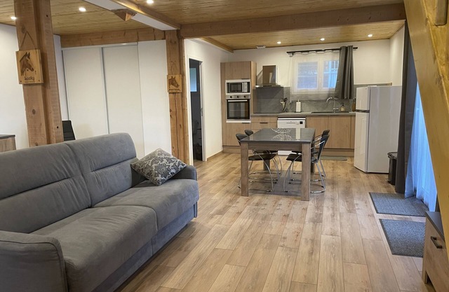 Gite Belle Vue 1 with Champsaur mountain views