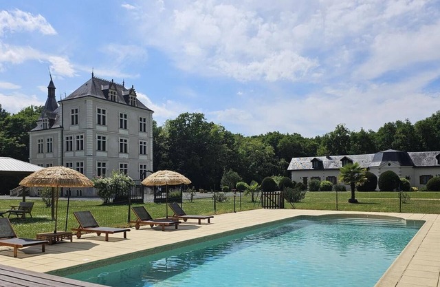 Gîte Champagne, spacious with a private forest
