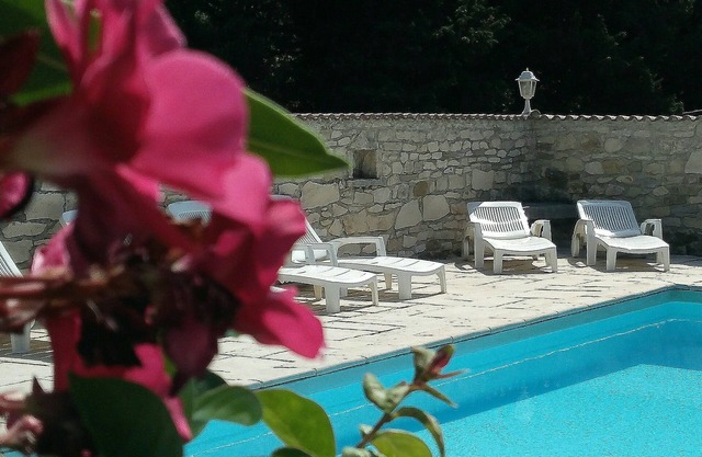 Gîte classified 3 stars * with heated pool near the Gorges de l'Ardèche