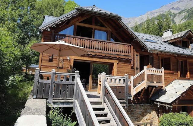 Gite Dans un Très Beau Chalet Parc des Ecrins