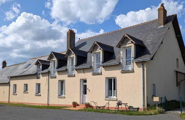 Gîte de groupe Rabelais: large country house in the Touraine region