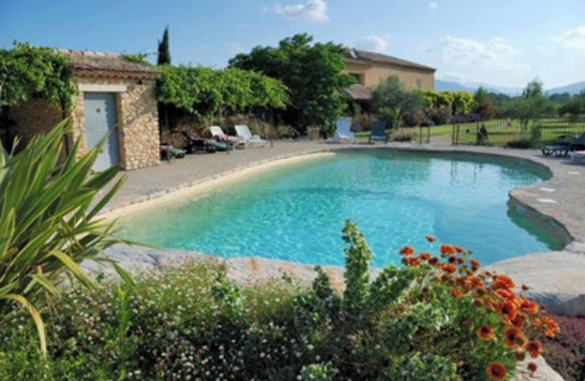 Gite de l'Olivier 8 persons with swimming pool and garden in Provence !