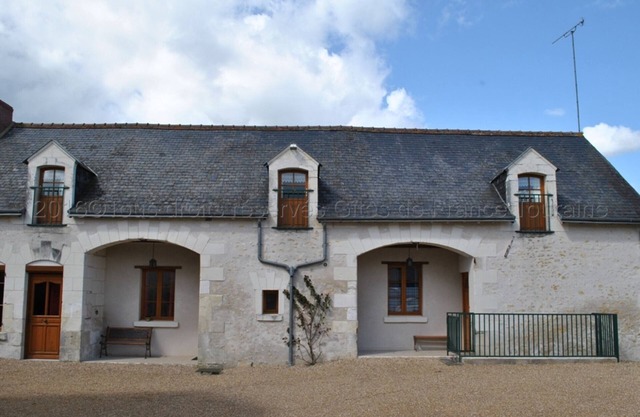 Gite Nouans-les-Fontaines, 5 bedrooms, 12 persons