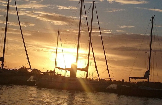 Gite property for 4 people with heated swimming pool and garden