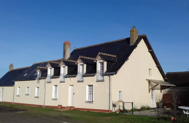 Gîte Ronsard: large country house in the Touraine region (18km from Tours)