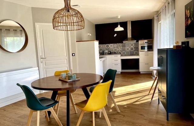 Gites-domainedupin, cottage "Mosnes à Lisa"