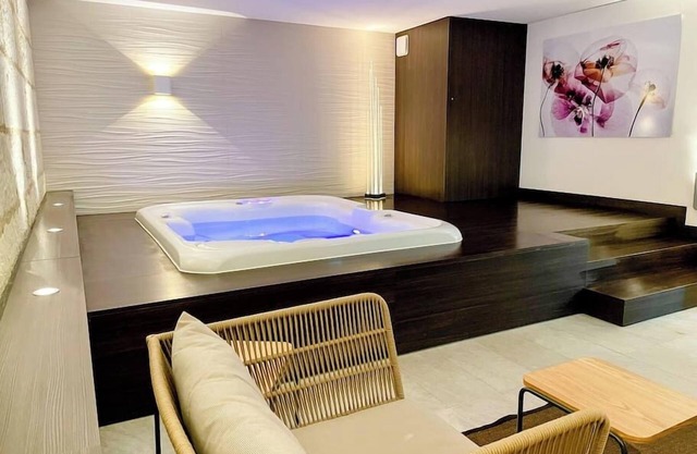 Gites-domainedupin, "gîte de La Tour" PRIVATE SPA