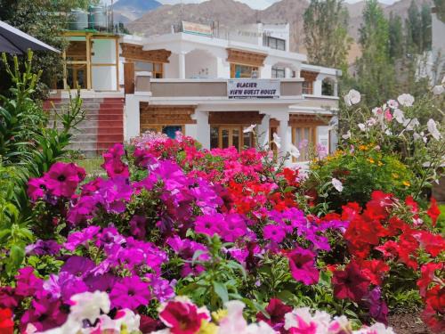 Glacier View Guest House