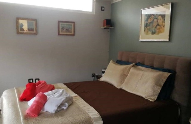 Glyfada Cozy Apartments 4