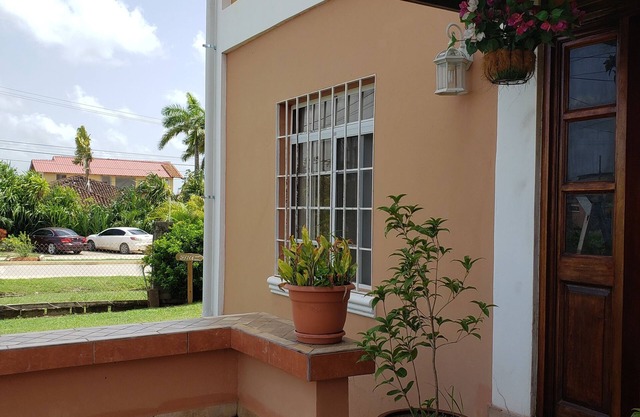 GM Suites Bed & Breakfast