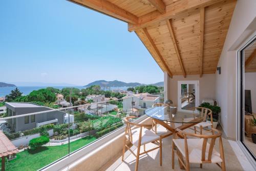 Goddess Thea Sea Apartment!