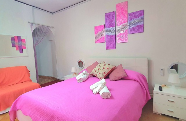 Gods of the Coast Eden Apartment