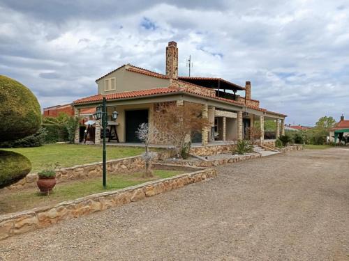 GOLDEN Twin's Villas 2