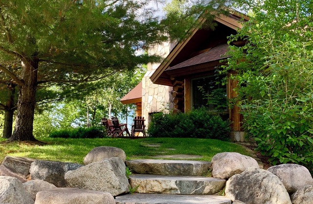 Gorgeous 3 Bdrm Log Cabin on Woman Lake with Beautiful Views