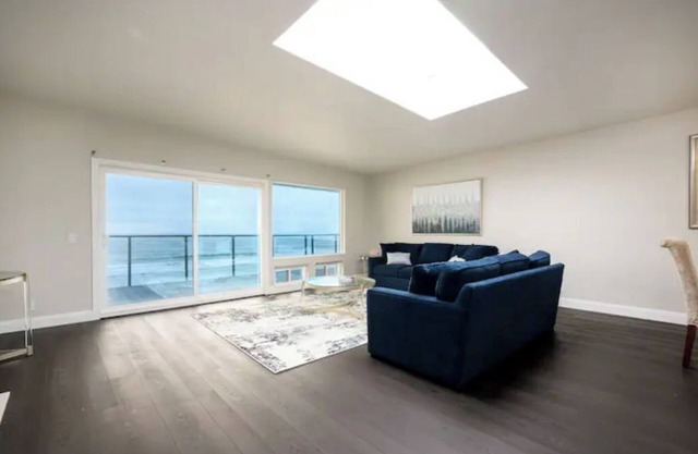 Gorgeous Beachfront Condo