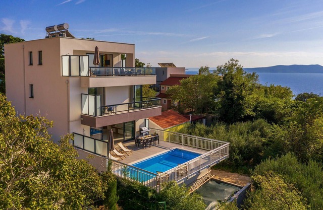 Gorgeous home in Brela