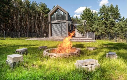 Gorgeous Home In Lubicz With Wifi