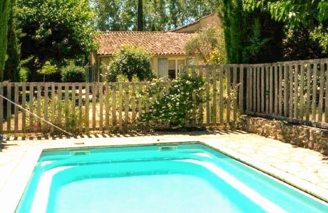 Gorgeous home in Malaucène with house a mountain view