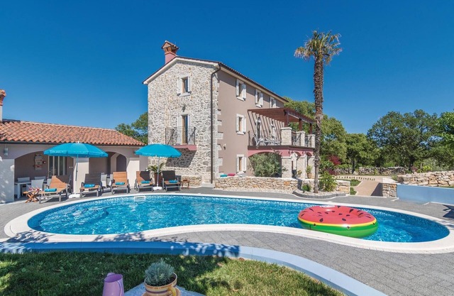 Gorgeous home in Nedescina with sauna