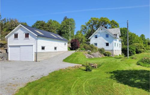 Gorgeous Home In Reksteren With Kitchen