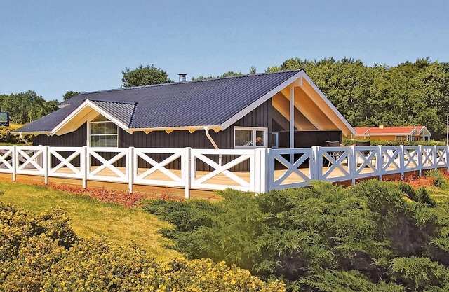 Gorgeous home in Sjølund with sauna