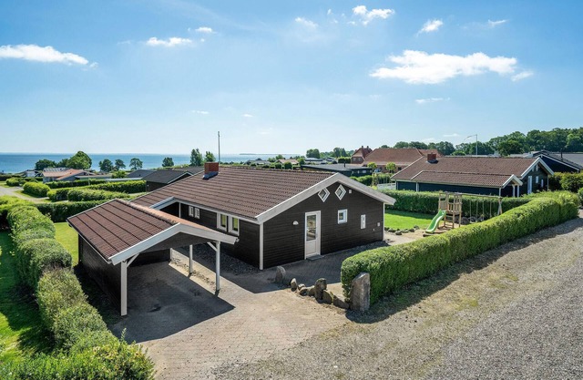 Gorgeous home in Sjølund with WiFi