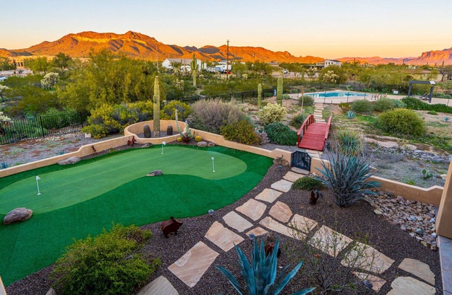 Gorgeous Home W/ Pool & Incredible Views!